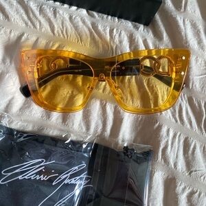 BALMAIN yellow sunglasses oversize